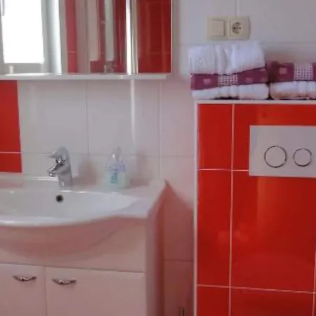 Apartament Cozy Garden With Terrace And Bbq - Comfort One Bedroom