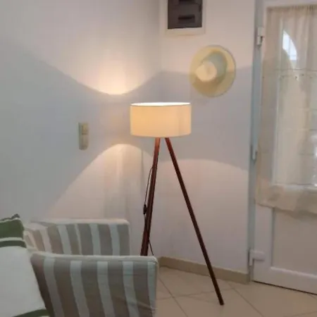 Cozy Garden With Terrace And Bbq - Comfort One Bedroom *