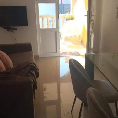 Cozy Garden With Terrace And Bbq - Comfort One Bedroom *