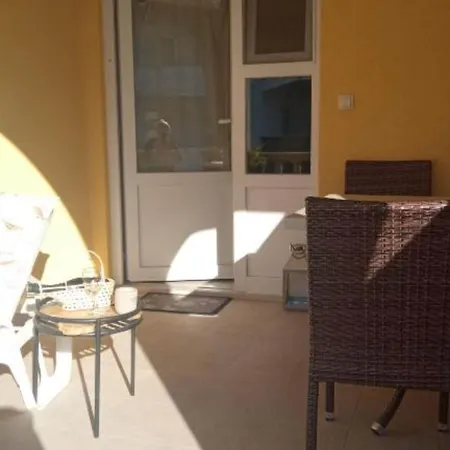 Apartament Cozy Garden With Terrace And Bbq - Comfort One Bedroom