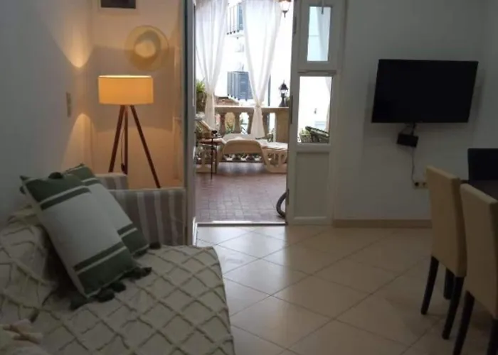 Cozy Garden With Terrace And Bbq - Comfort One Bedroom アパート *