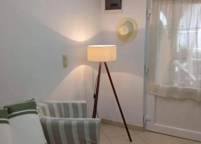 Cozy Garden With Terrace And Bbq - Comfort One Bedroom *